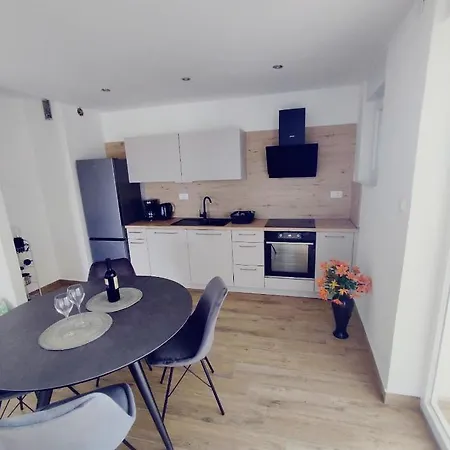 Sabina Apartman *